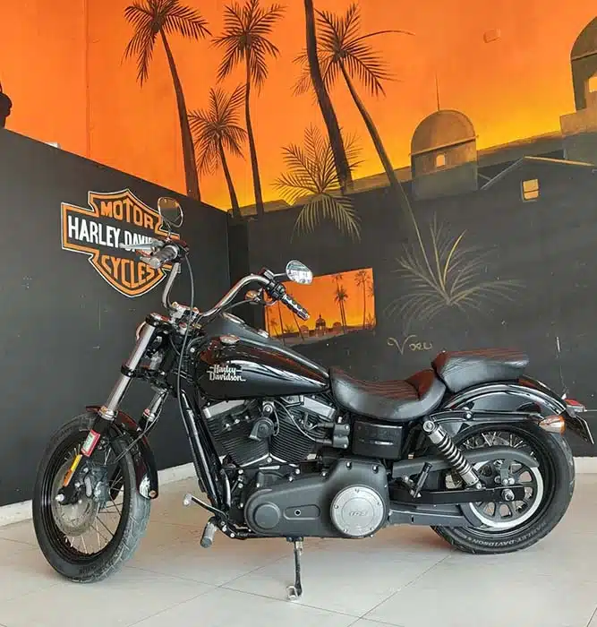 Harley-Davidson Rental, Street Bob. Jaco Beach, Costa Rica